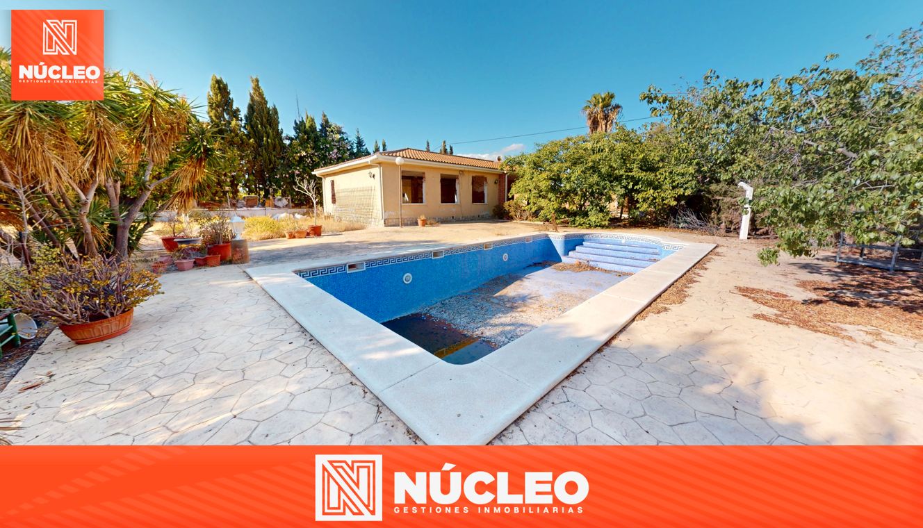 Exterior view of House or chalet for sale in El Campello  with Private garden, Terrace and Storage room