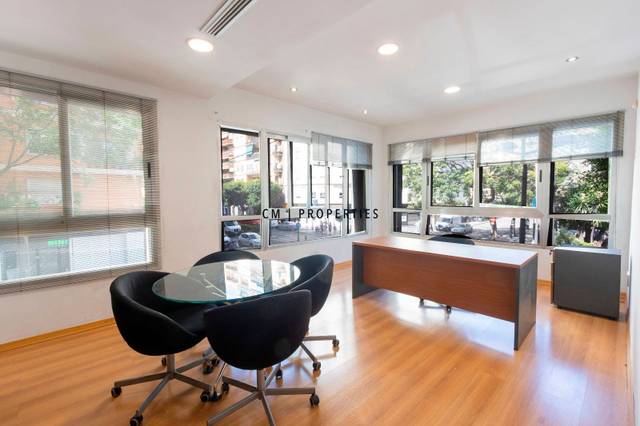 Oficina en Alquiler en Peris y Valero en Mont-Olivet