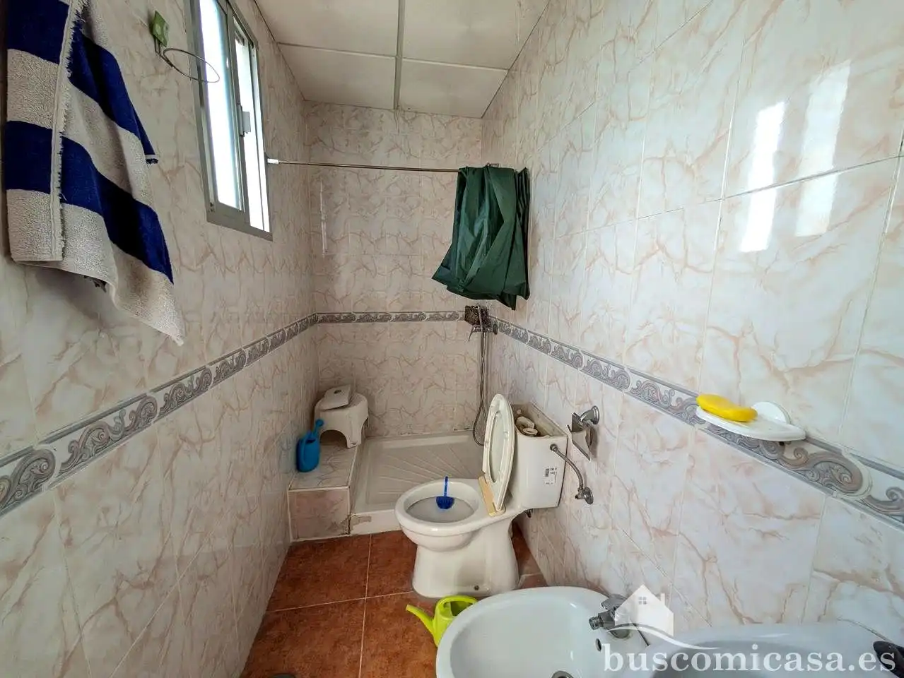 Bany de Casa o xalet en venda en Linares amb Aire condicionat, Terrassa i Balcó