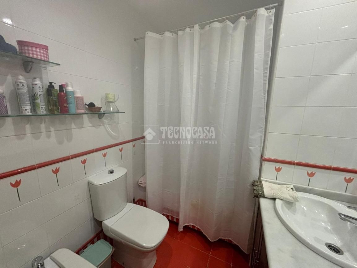 Baño de Casa adosada en venta en  Jaén Capital con Aire acondicionado, Calefacción y Balcón