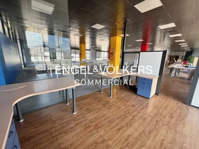 Oficina de lloguer en Sant Joan Despí amb Aire condicionat