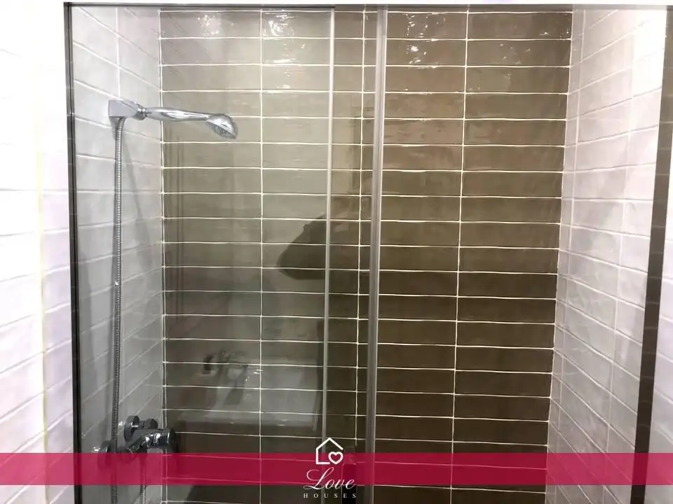 Bany de Estudi de lloguer en Madrid amb Calefacció, Parquet i Moblat
