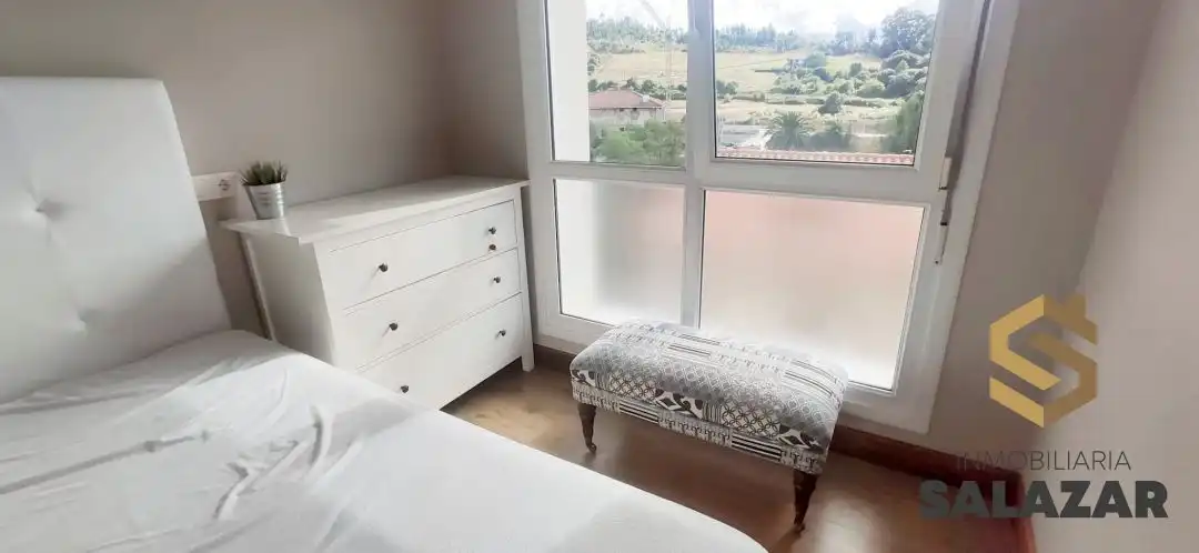 Schlafzimmer von Wohnung zur Miete in Urduliz mit Heizung und Möbliert