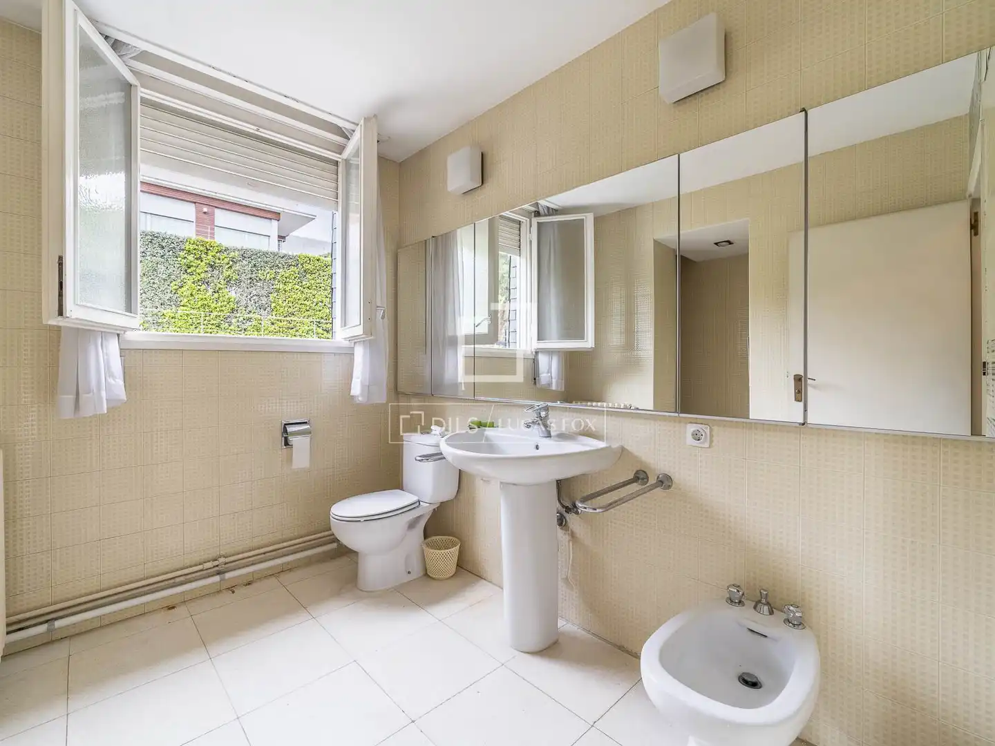 Baño de Casa o chalet en venta en Barcelona con Calefacción, Jardín privado y Trastero