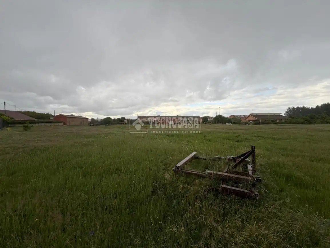 Land for sale in Villanueva de las Manzanas
