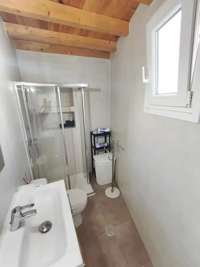 Badezimmer von Wohnungen zur Miete in Madrid mit Heizung und Terrasse