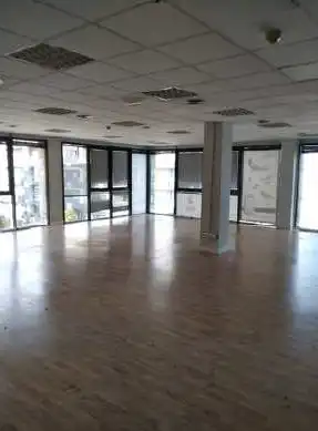Büro zur Miete in C/ Comandante Caballero, Llamaquique