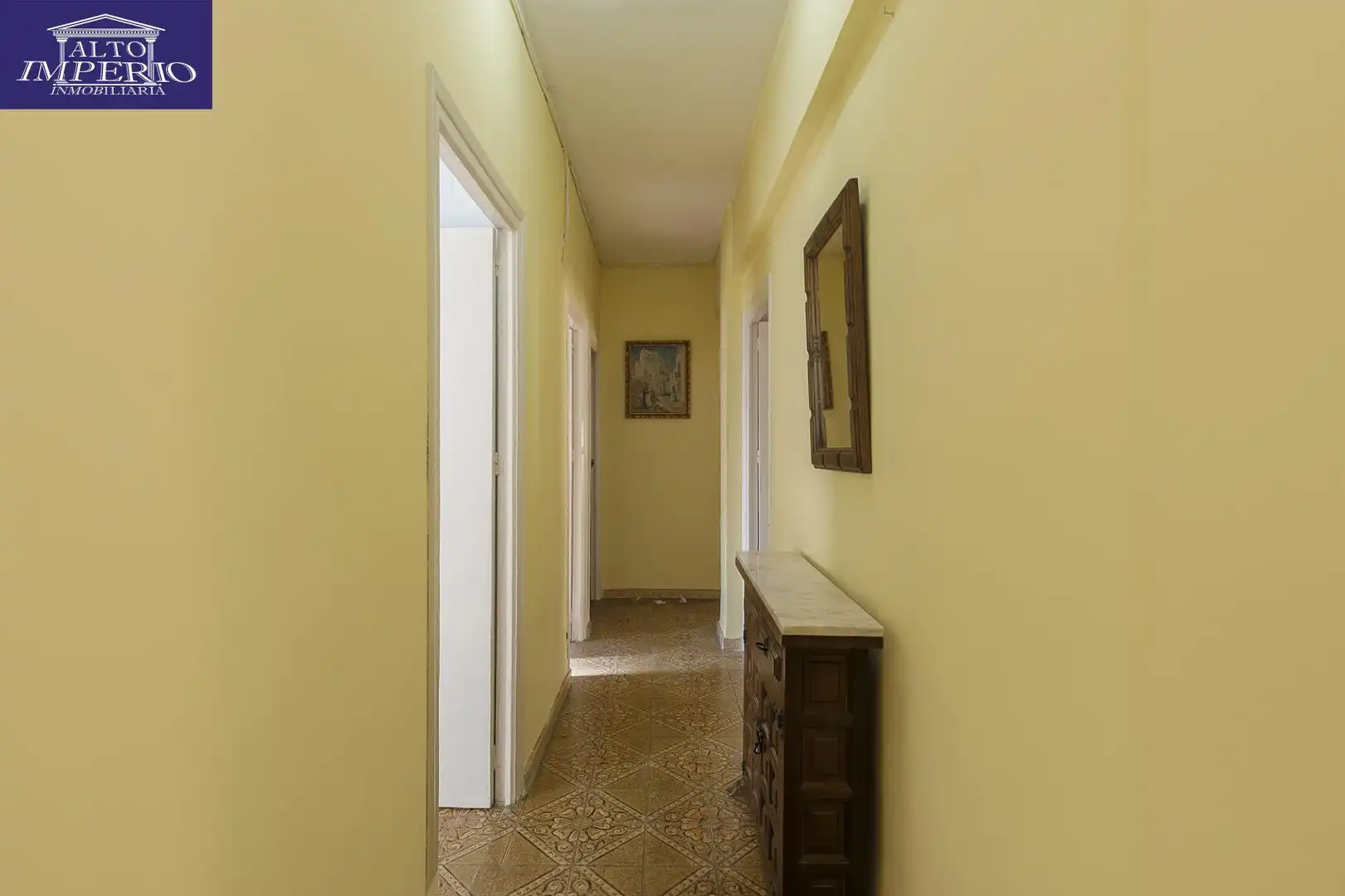 Flat for sale in Granada