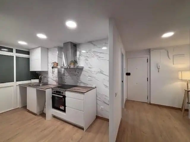 Piso en venta en Avenida Gran Via de les Corts Catalanes, Hostafrancs