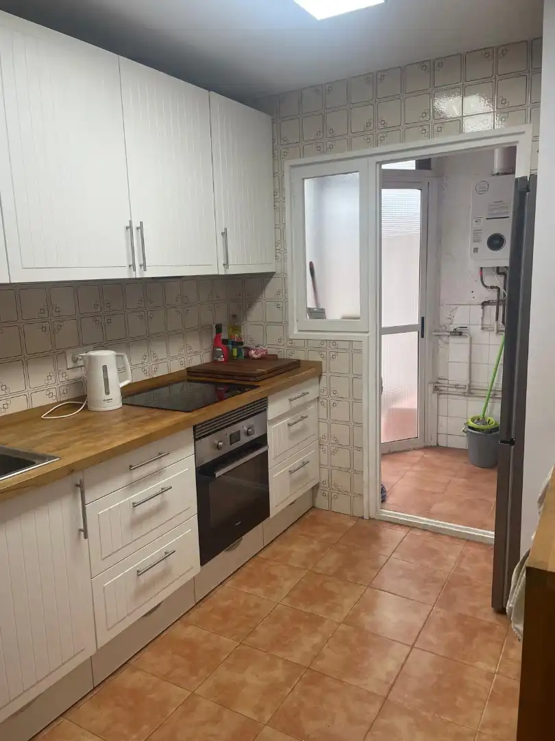 Cocina de Piso de alquiler en Tarragona con Aire acondicionado, Calefacción y Amueblado