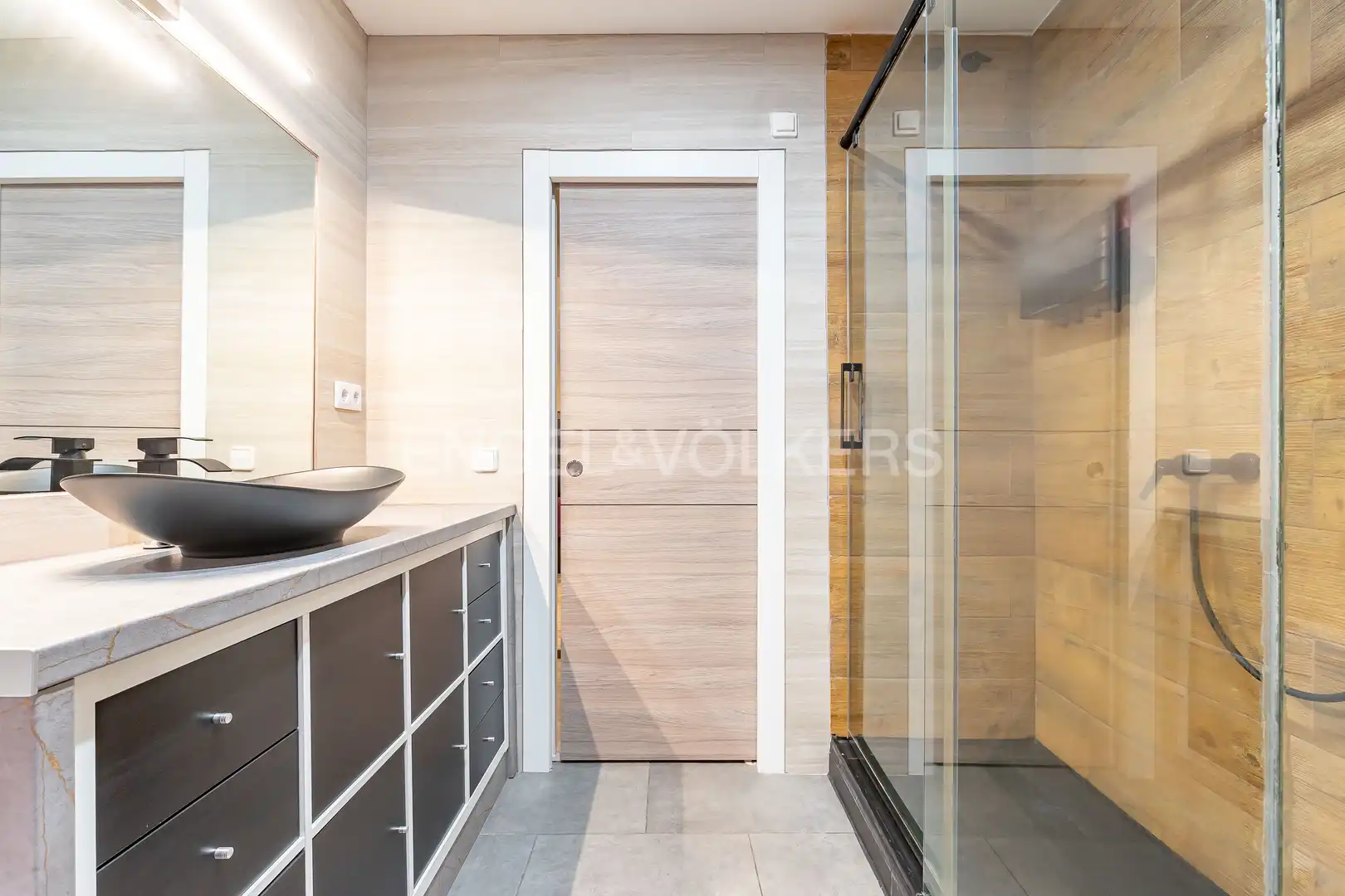 Badezimmer von Maisonette zur Miete in Madrid mit Klimaanlage, Heizung und Möbliert