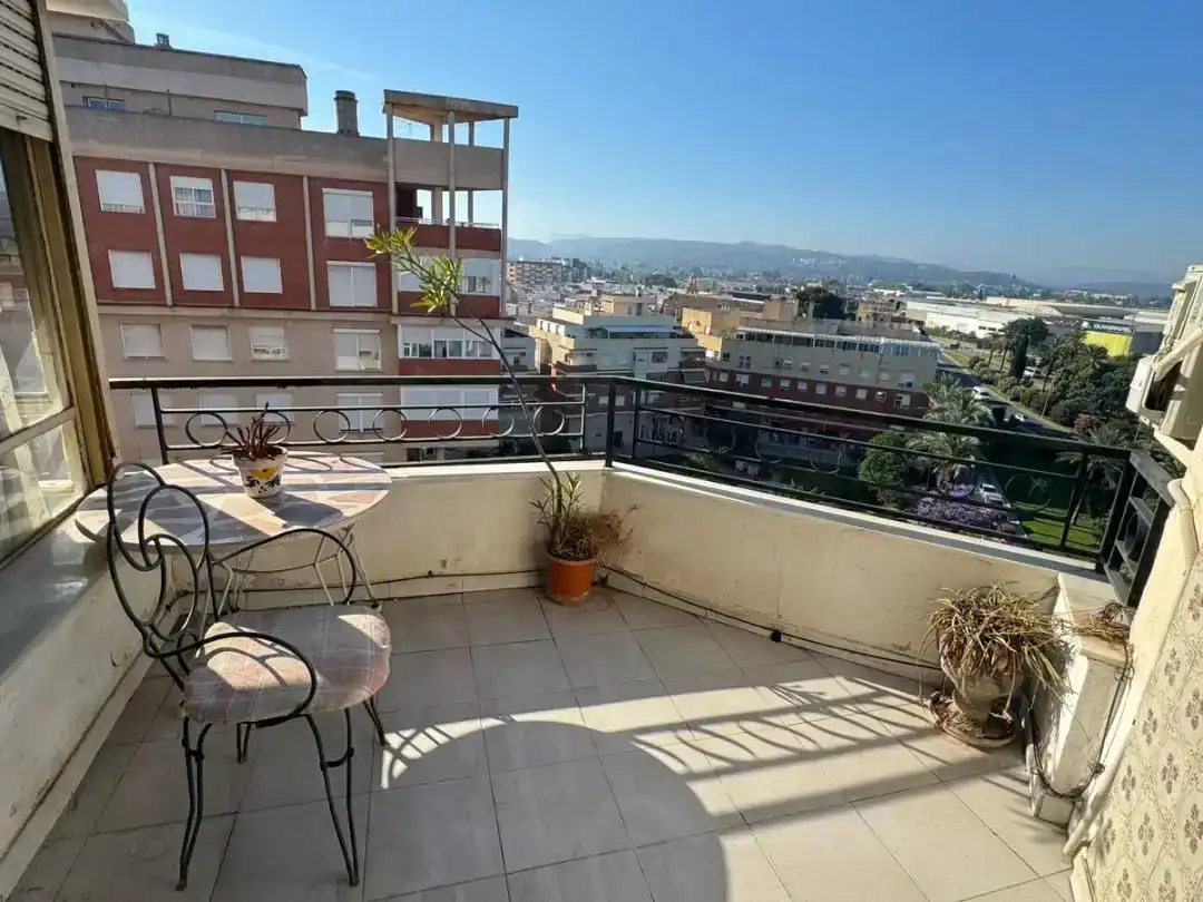 Terrassa de Pis en venda en Alzira amb Moblat i Balcó