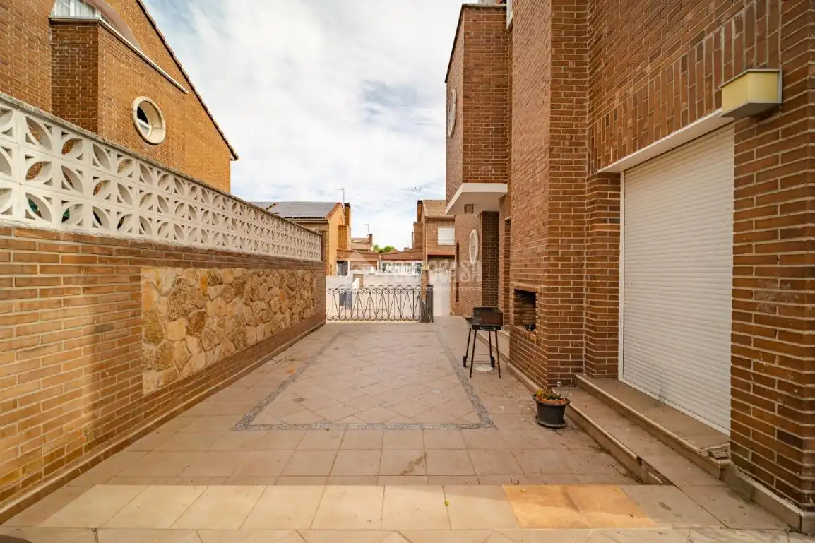 Terraza de Casa adosada en venta en Arganda del Rey con Aire acondicionado y Calefacción