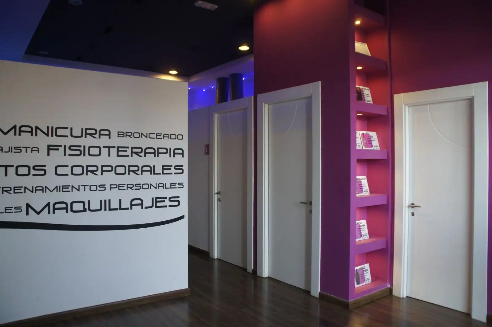 Local en venta en Oliva con Aire acondicionado