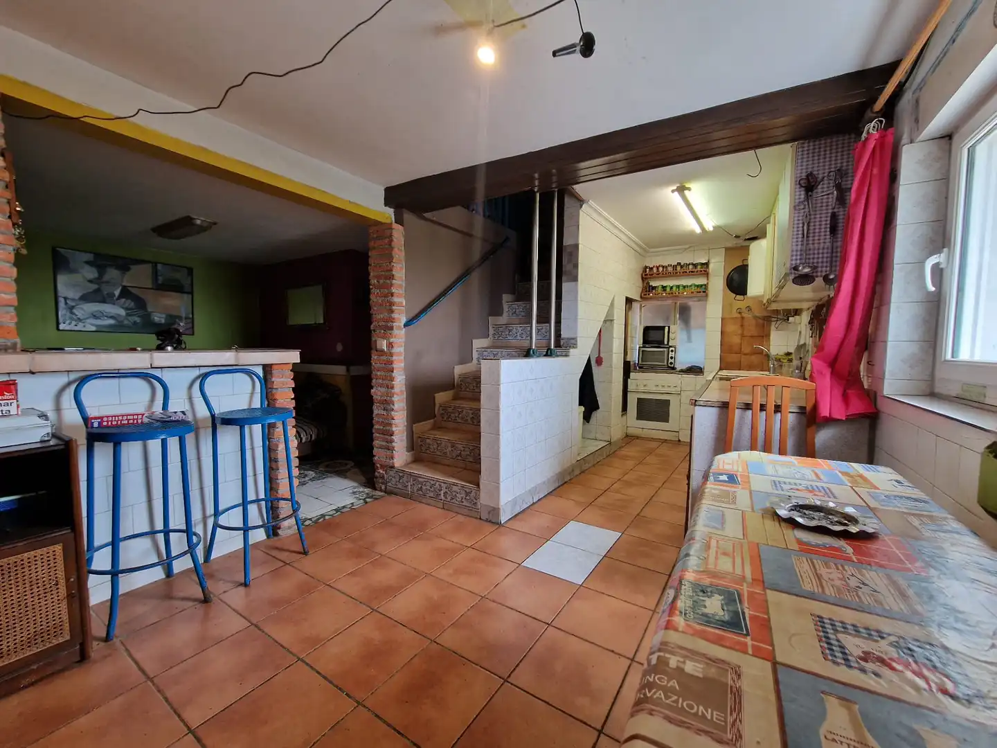 Küche von Einfamilien-Reihenhaus zum Verkauf in Santander