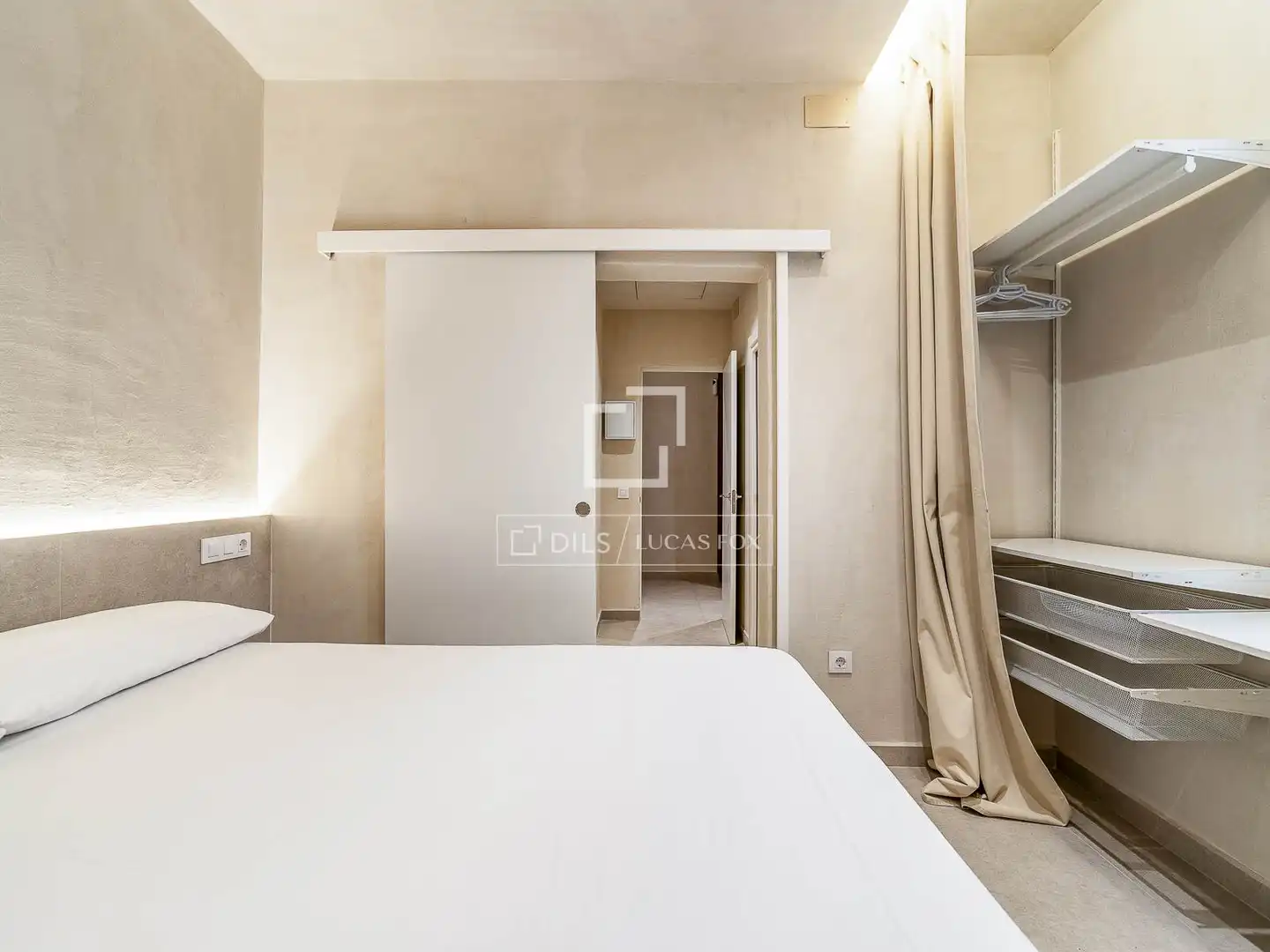 Habitación de Piso en venta en Barcelona con Aire acondicionado, Calefacción y Amueblado