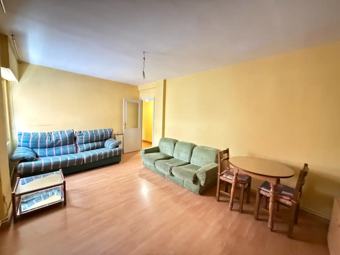 Sala de estar de Piso en venta en Valladolid con Calefacción y Amueblado