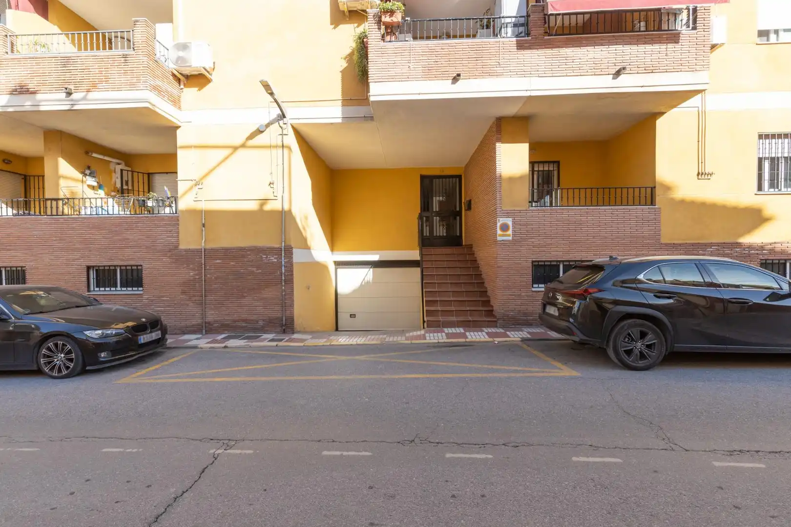 Exterior view of Flat for sale in Churriana de la Vega  with Air Conditioner, Terrace and Balcony