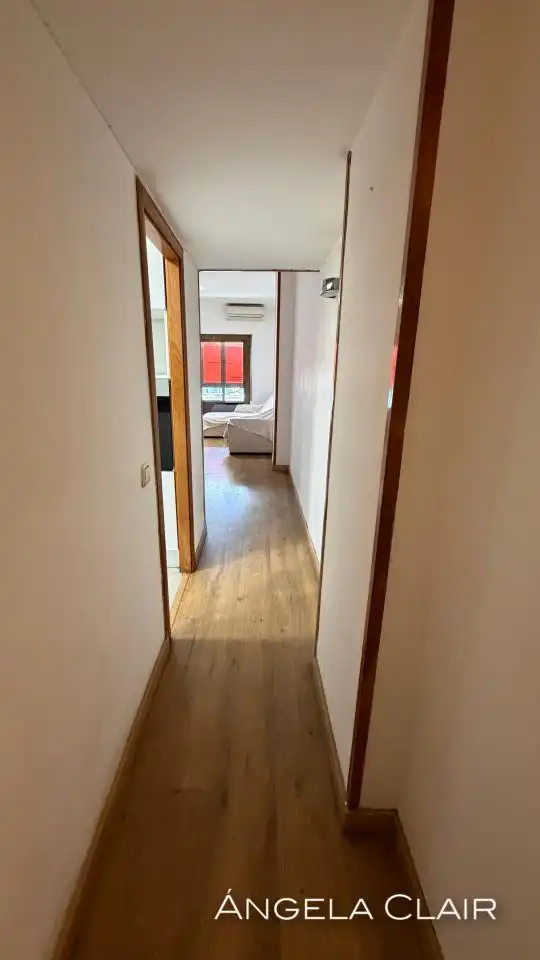 Flat for sale in Barcelona  with Air Conditioner, Heating and Parquet flooring