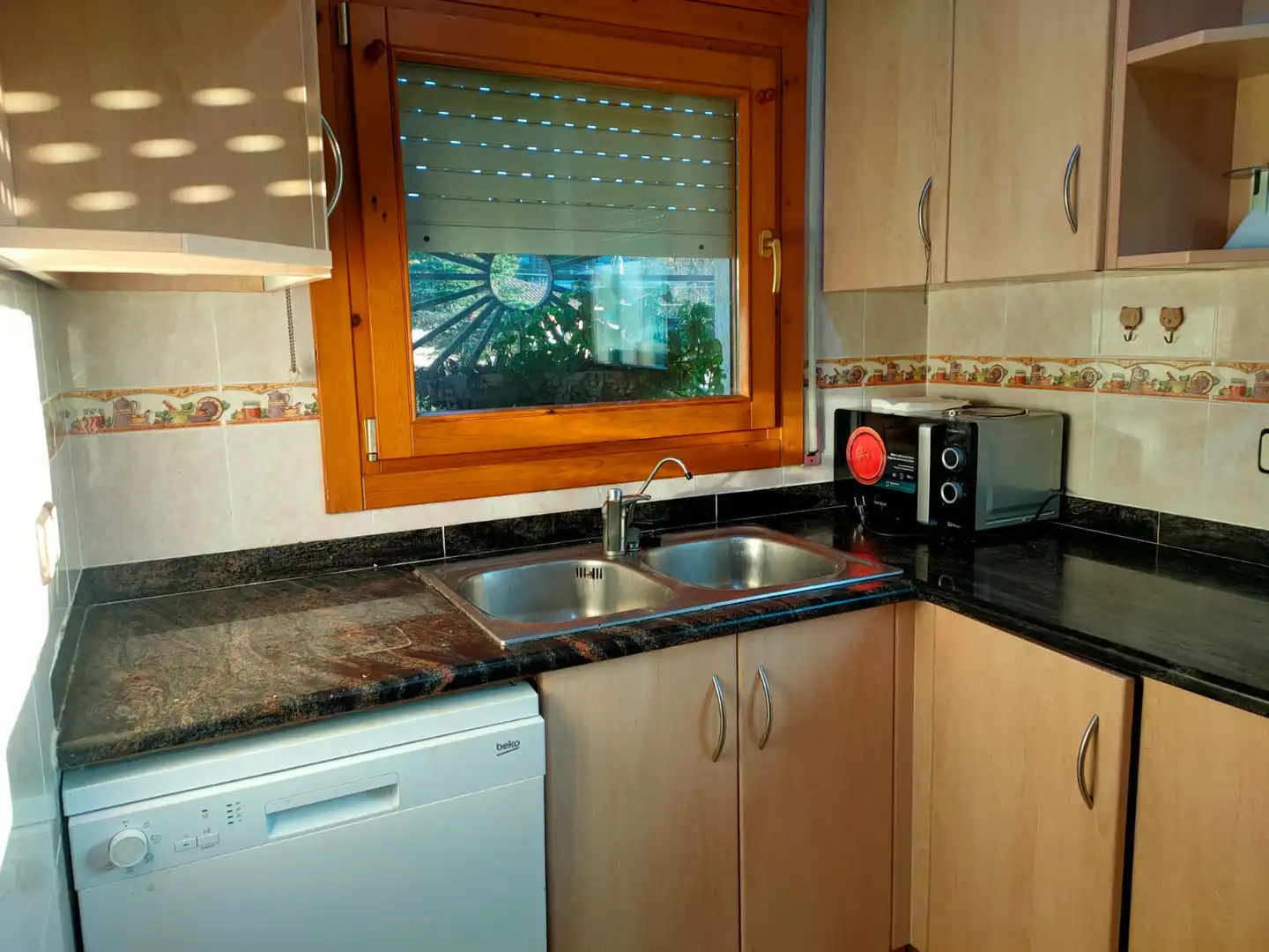 Cocina de Casa adosada en venta en Maçanet de la Selva con Aire acondicionado, Calefacción y Jardín privado