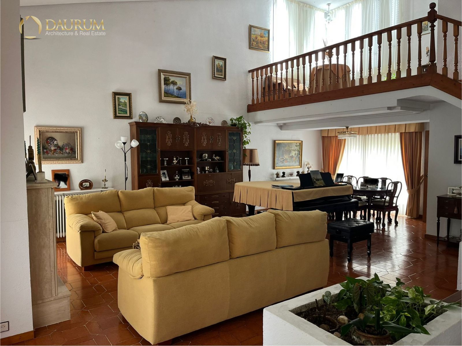 Sala d'estar de Casa o xalet en venda en Boadilla del Monte amb Calefacció, Traster i Piscina