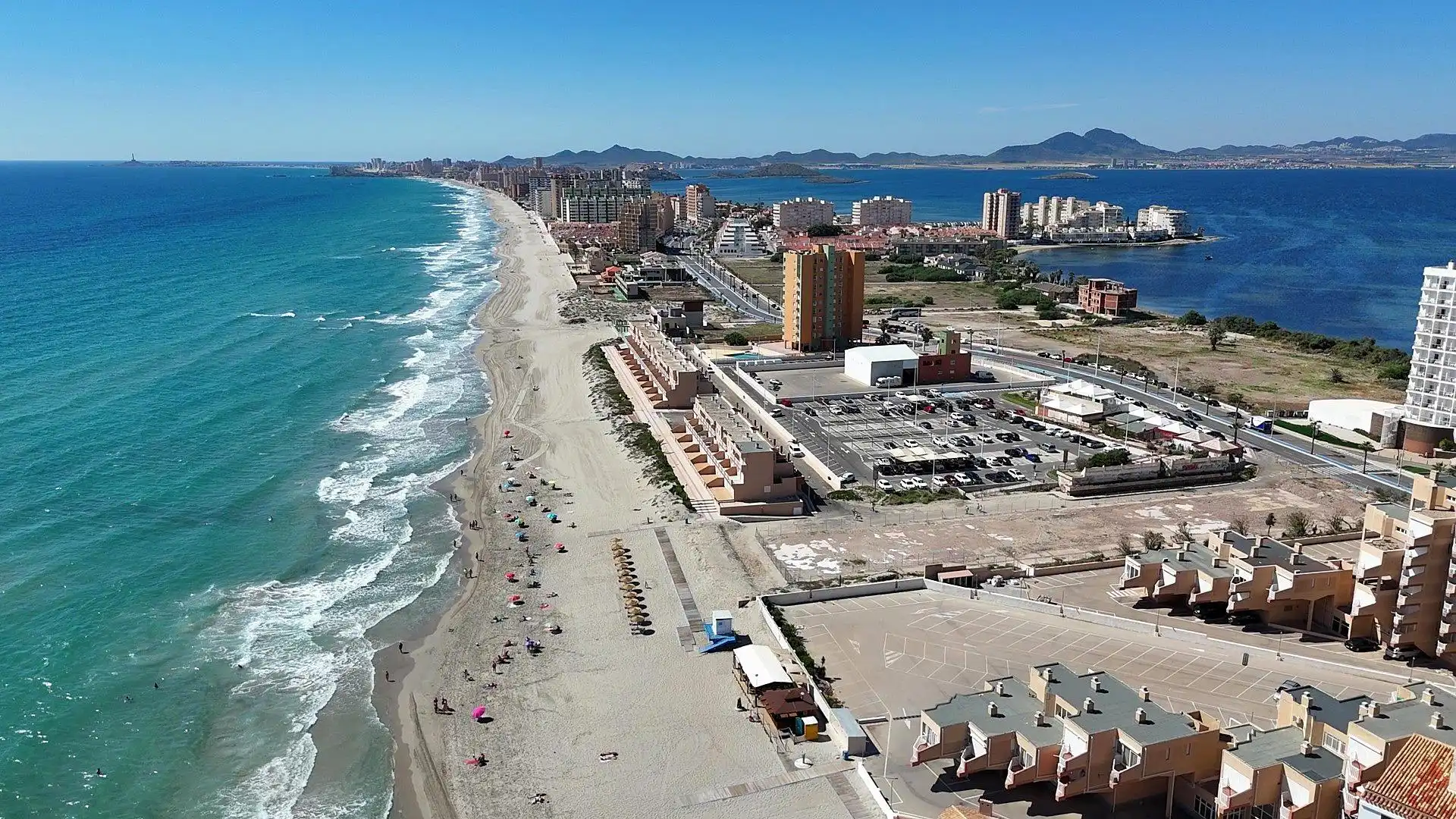Außenansicht von Wohnung zum Verkauf in La Manga del Mar Menor mit Möbliert, Balkon und Alarm