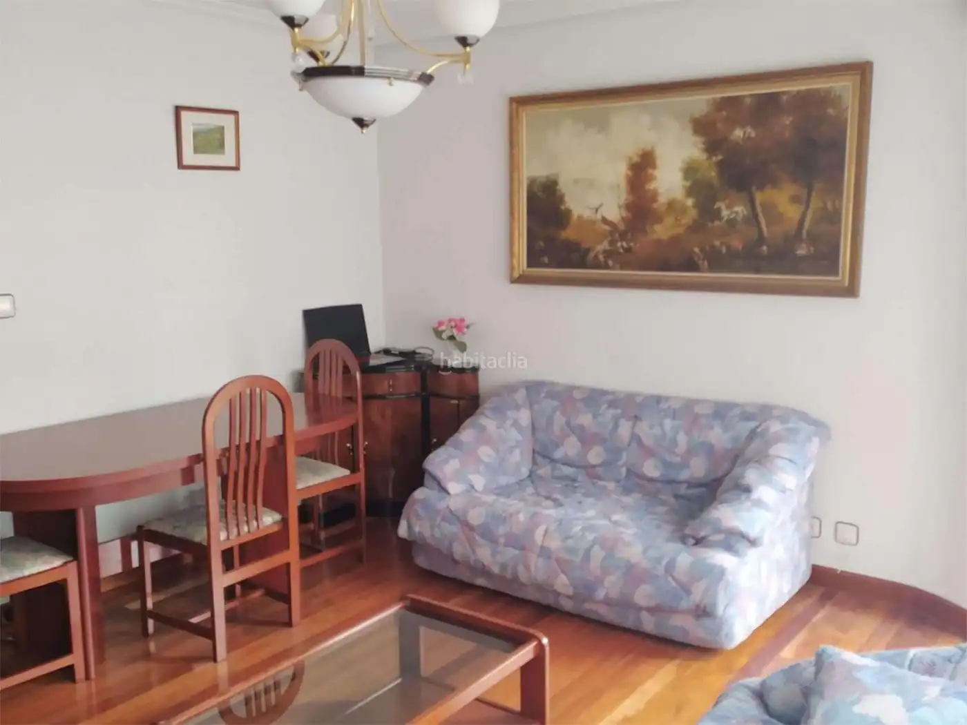 Flat with lift to rent in Calle de Silvestre Ochoa 9