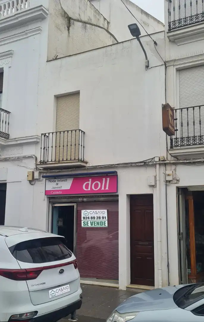 Gewerbefläche zum Verkauf in Calle Estalajes