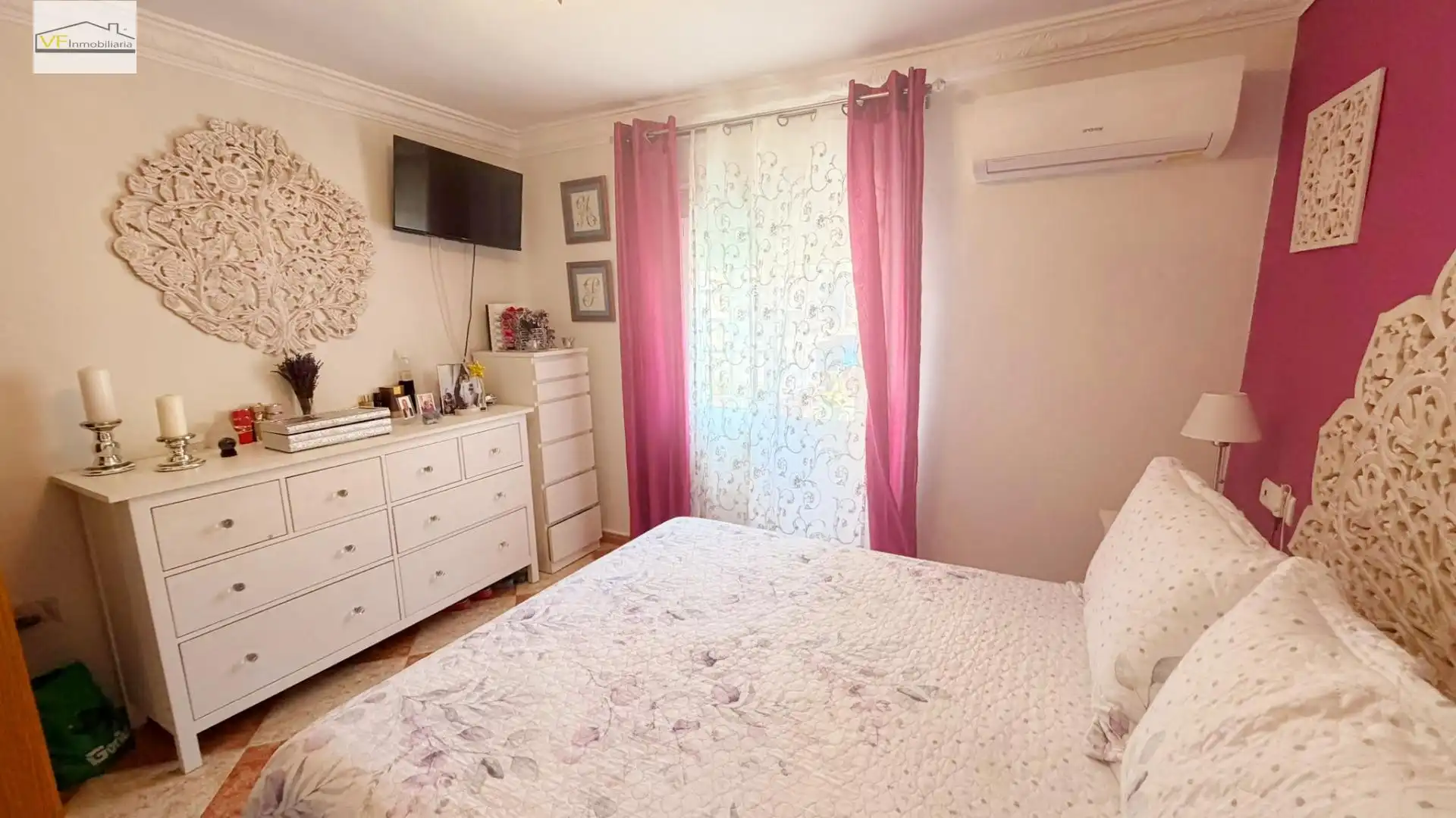 Bedroom of Flat for sale in Málaga  with Air Conditioner and Heating