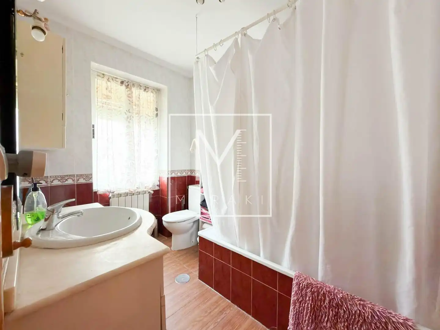 Baño de Apartamento en venta en Albacete con Aire acondicionado, Calefacción y Trastero