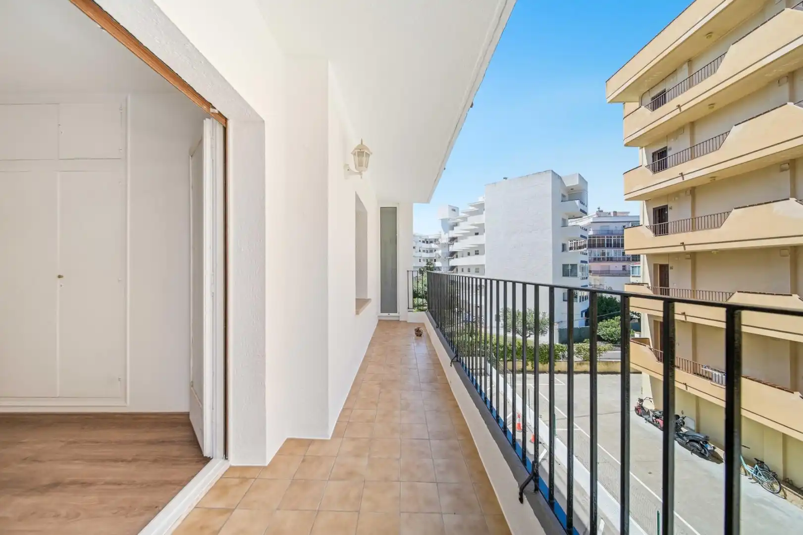 Terrassa de Apartament en venda en Roses amb Aire condicionat i Balcó