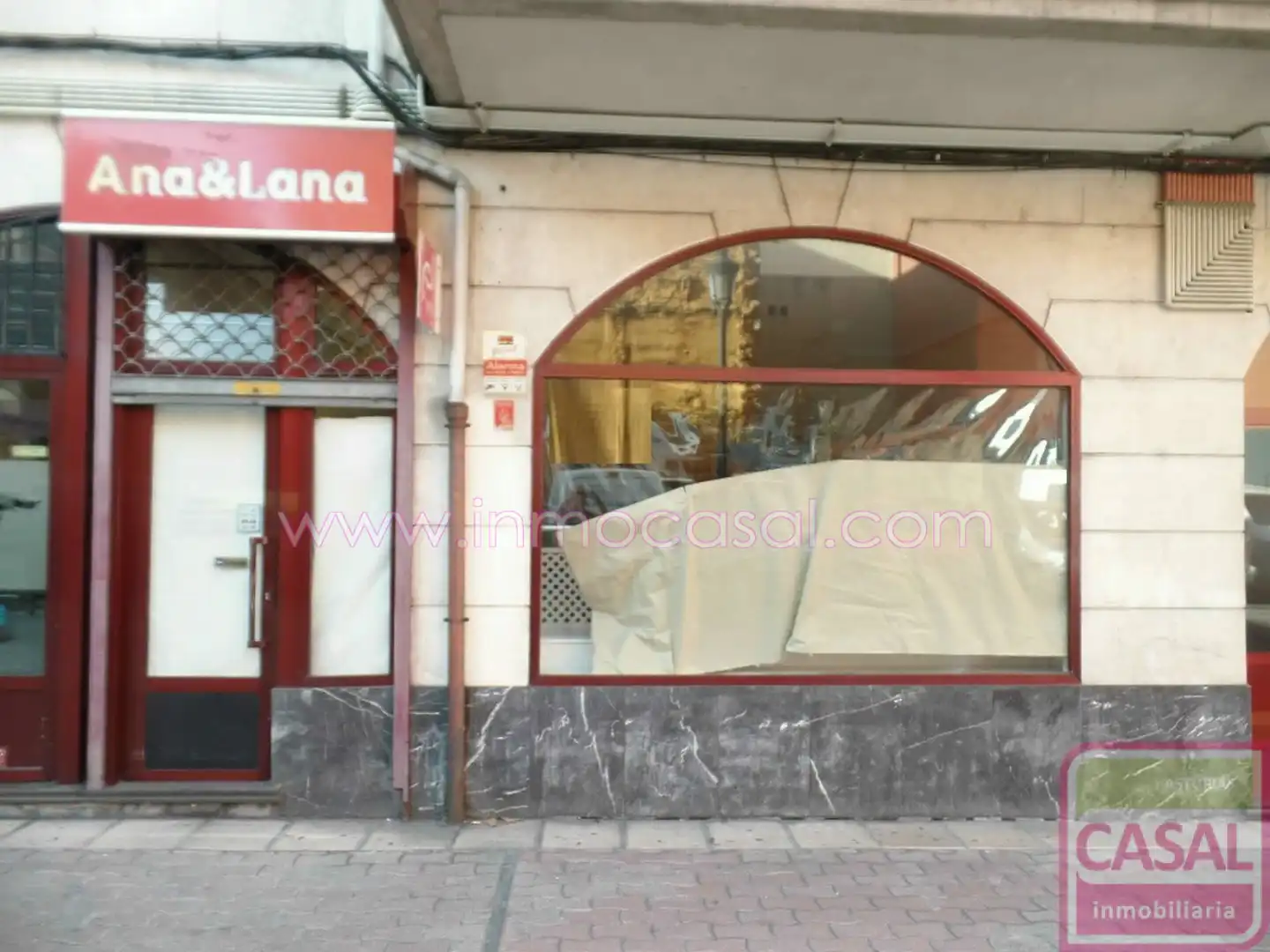Local comercial en venda a Sama