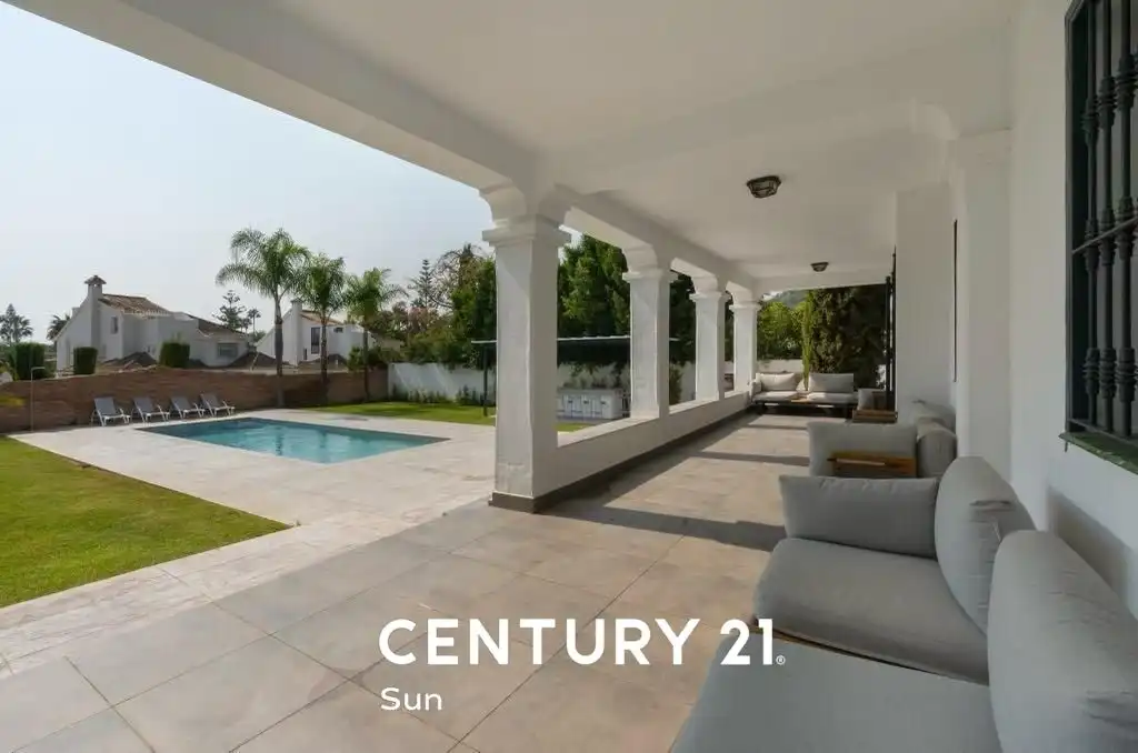 Terraza de Casa o chalet en venta en Marbella con Aire acondicionado, Jardín privado y Terraza