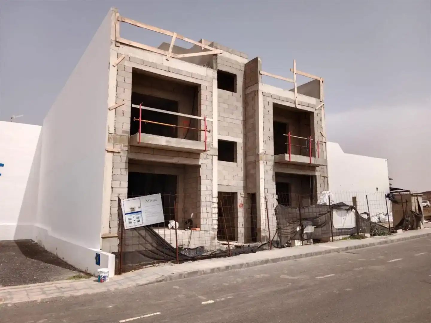 Vista exterior de Pis en venda en Tinajo amb Aire condicionat, Jardí privat i Traster