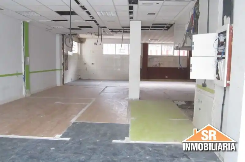 Local comercial en alquiler en Rúa Constitución 26, imagen 5