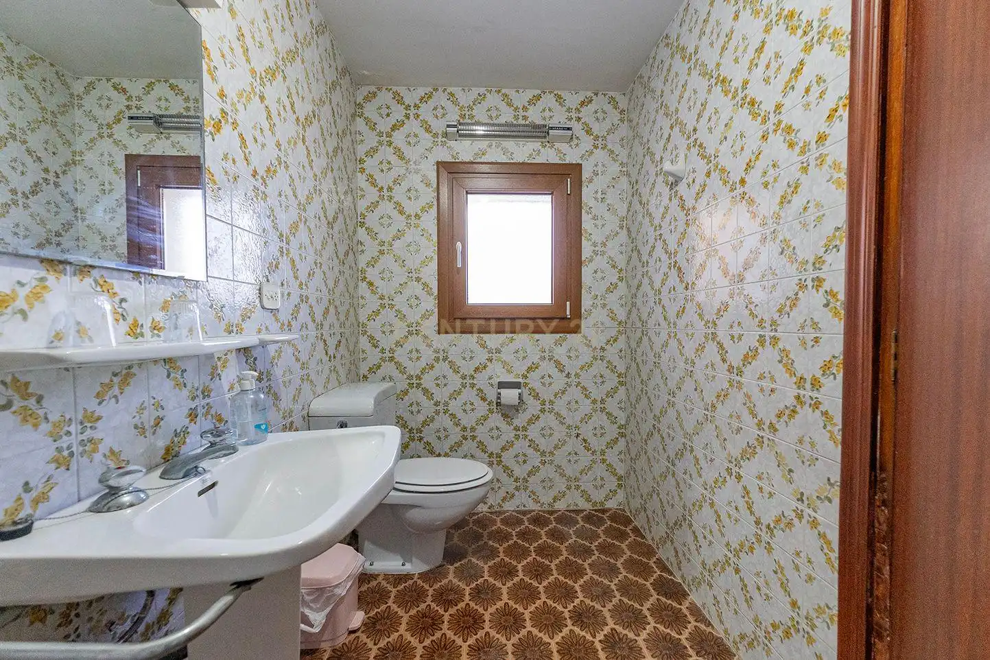 Bathroom of Houses for sale in Calpe / Calp  with Private garden, Storage room and Swimming Pool