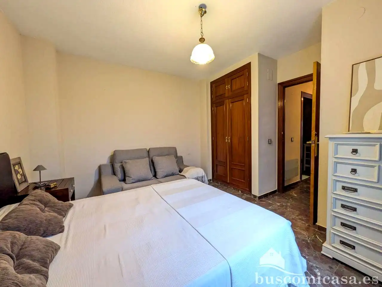 Habitación de Planta baja de alquiler en Linares con Aire acondicionado y Amueblado