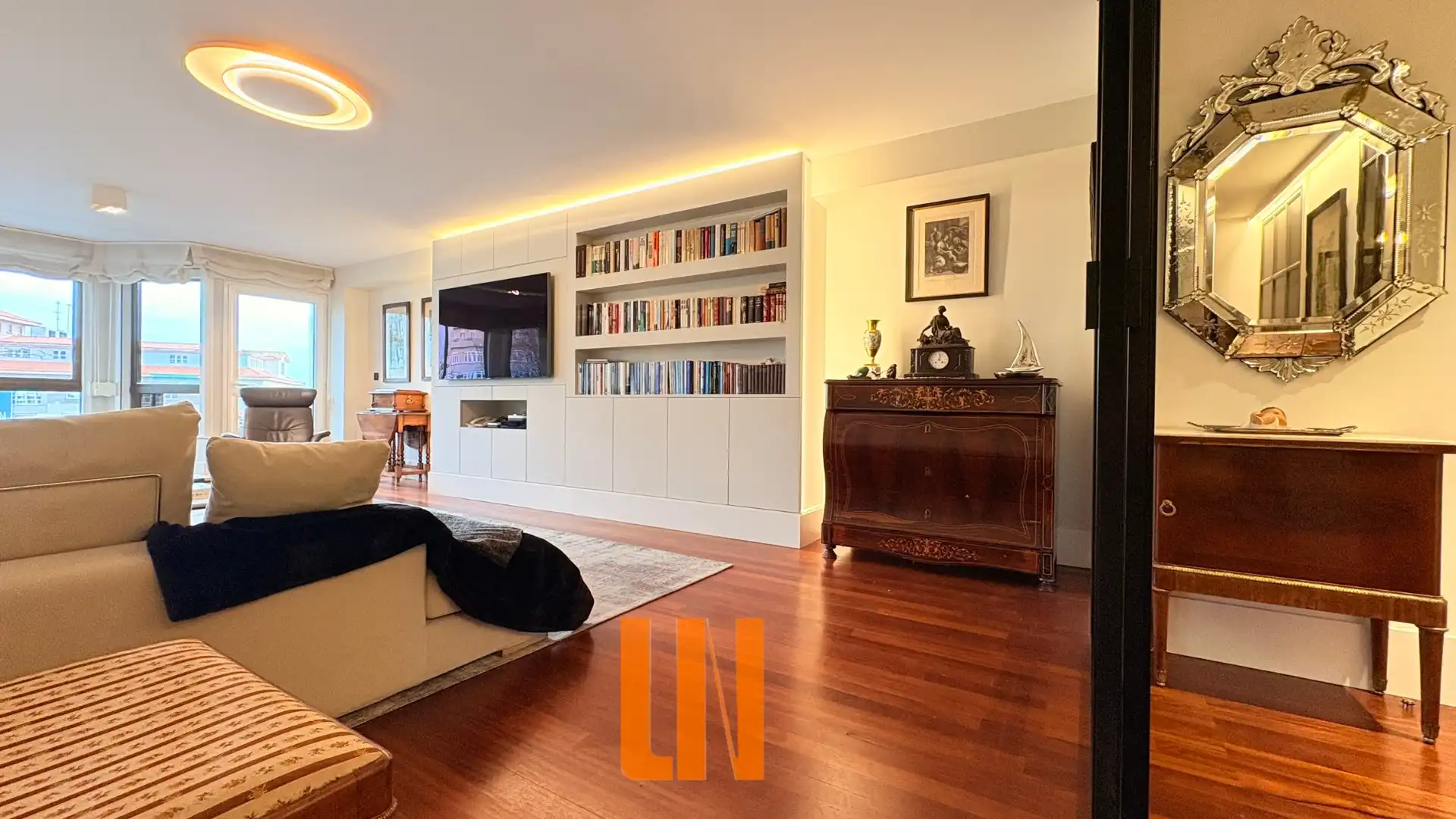 Wohnzimmer von Wohnung zum Verkauf in A Coruña Capital  mit Heizung, Ofen und Waschmaschine