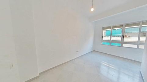 Photo 2 of Flat to rent in Carolinas Altas, Alicante