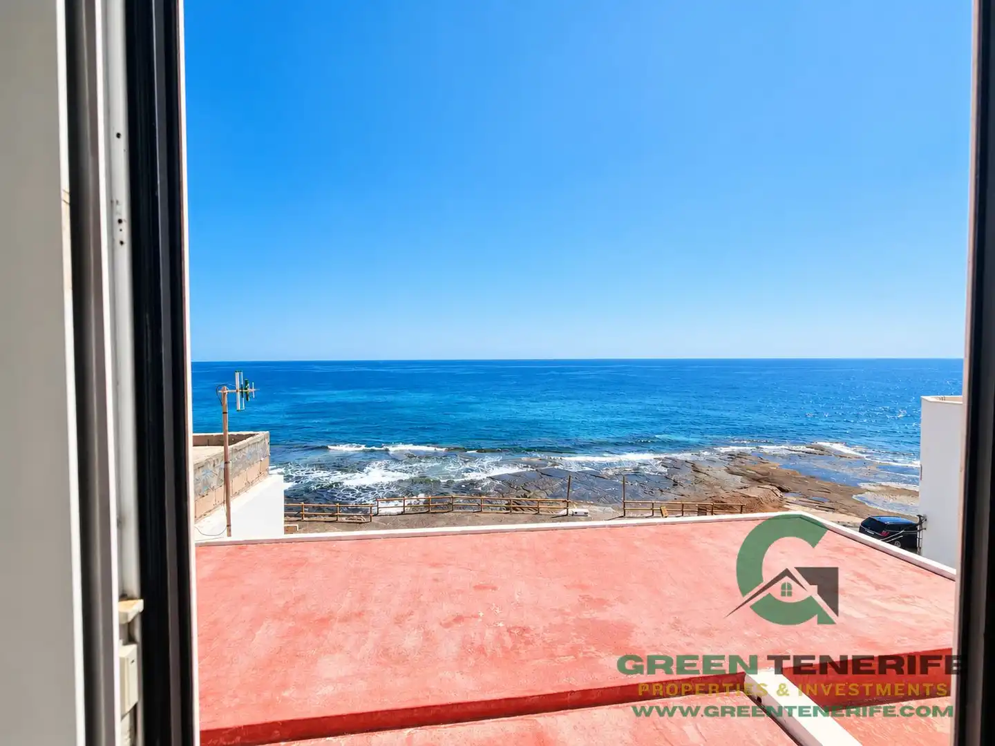 Vista exterior de Casa adosada en venta en Arico con Terraza