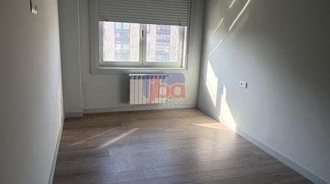 Foto 4 de Piso de alquiler en Polvorín, Ourense Capital