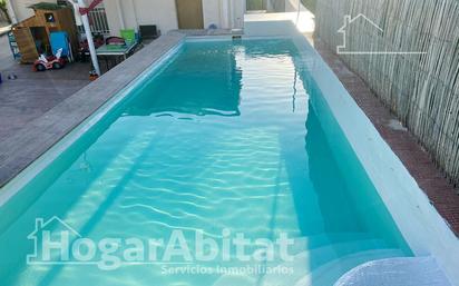 Swimming pool of House or chalet for sale in Riba-roja de Túria  with Air Conditioner, Heating and Private garden