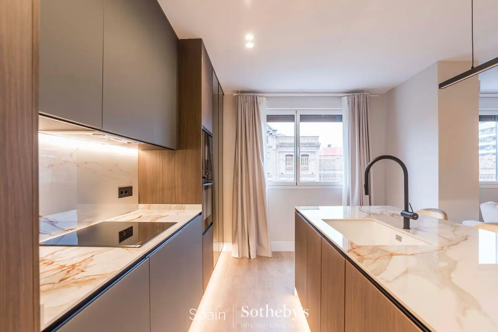 Cocina de Apartamento en venta en Madrid con Aire acondicionado, Calefacción y Trastero