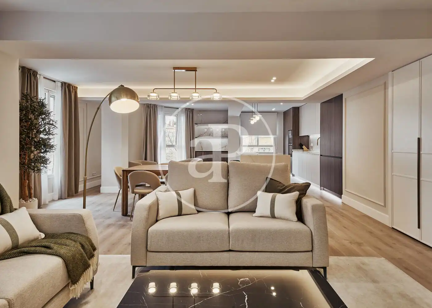 Living room of Flat for sale in Madrid  with Air Conditioner, Heating and Terrace