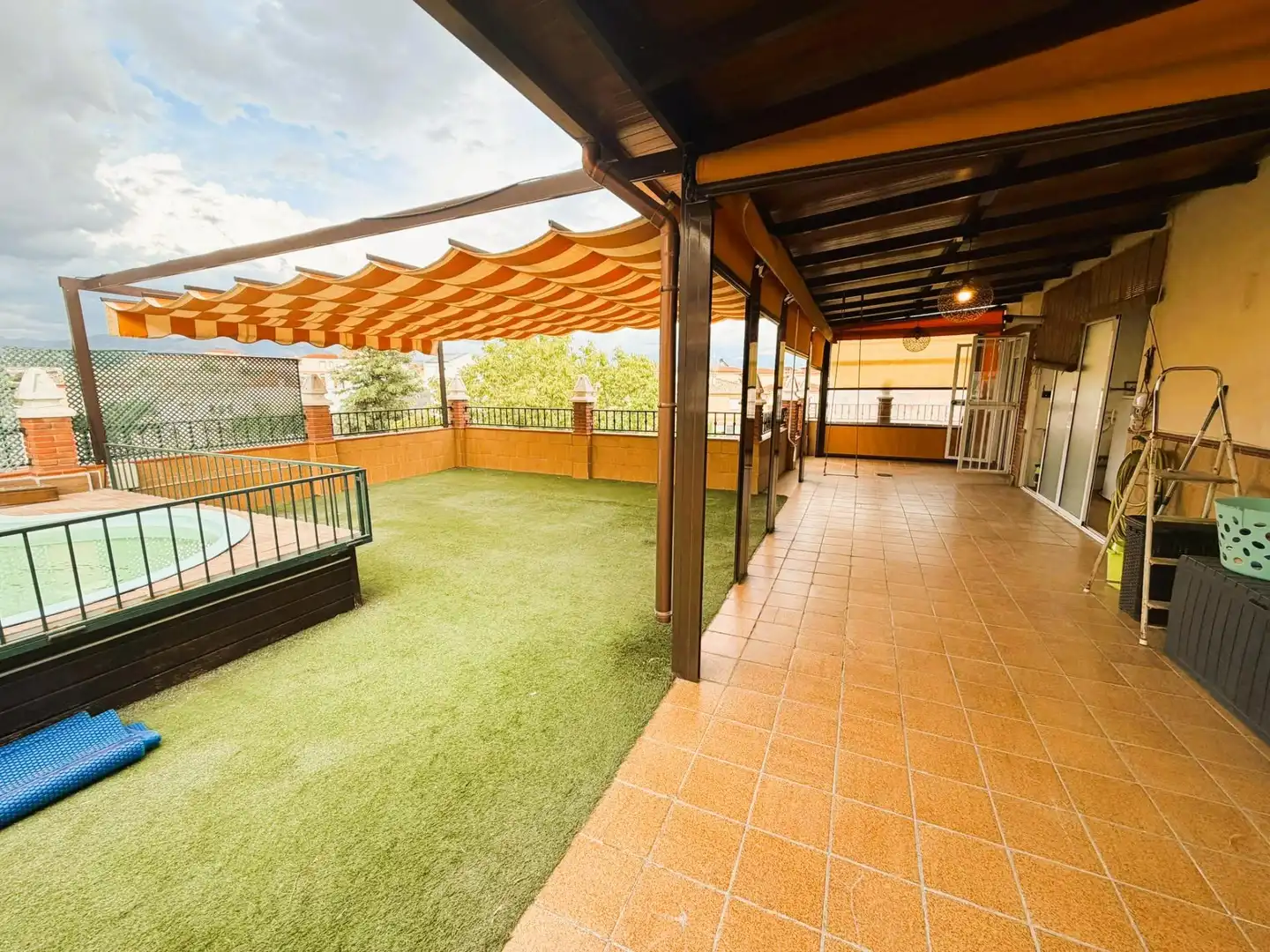 Flat with terrace to rent in Atarfe