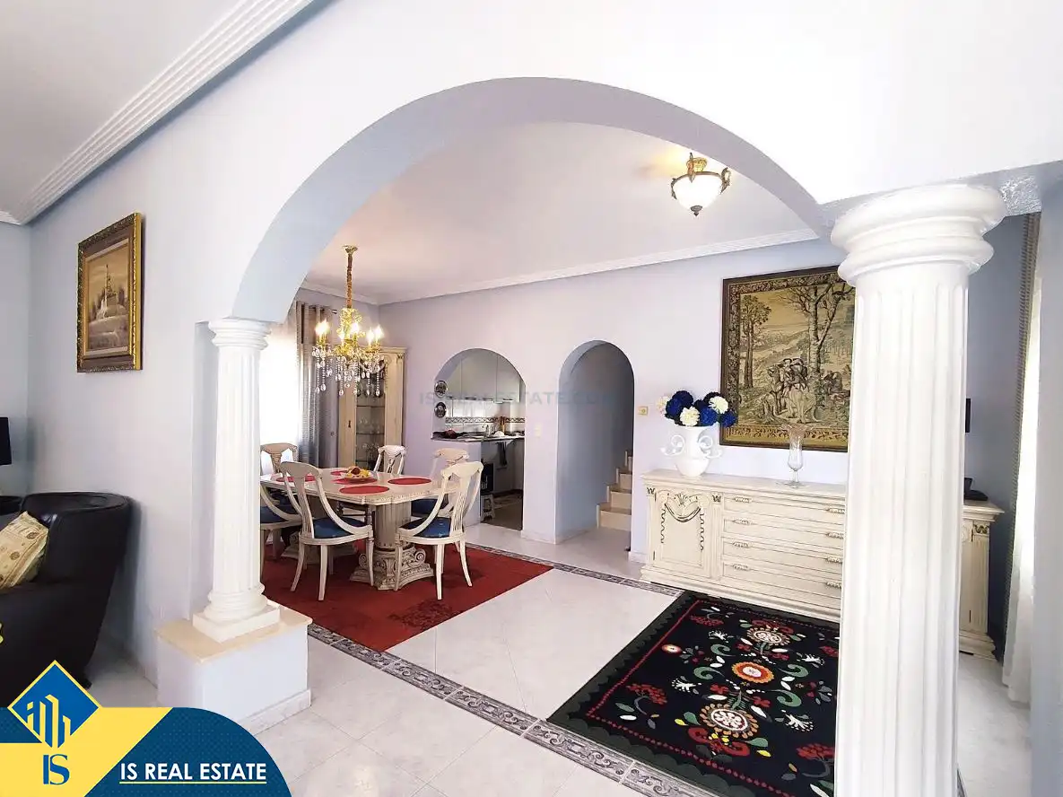 Chalet con piscina en venta en Los Balcones - Los Altos, imagen 15