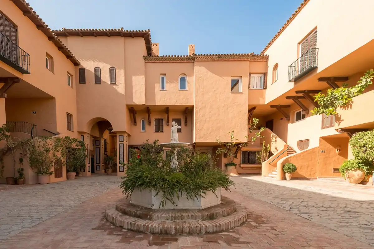 Apartament amb piscina en venda a Nueva Andalucía, imagen 35