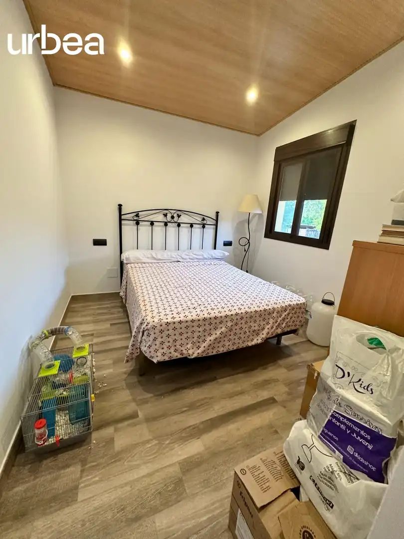 Dormitori de Finca rústica en venda en Pizarra amb Aire condicionat, Calefacció i Jardí privat