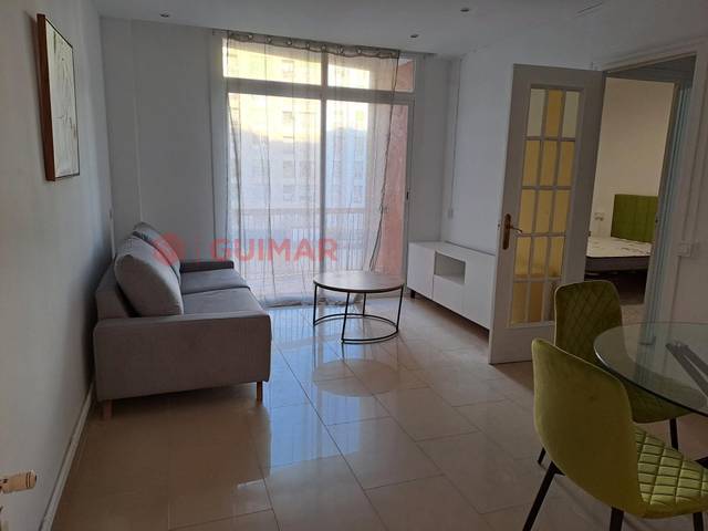 Piso en Venta en Calle INDEPENDENCIA en El Camp de l'Arpa del Clot