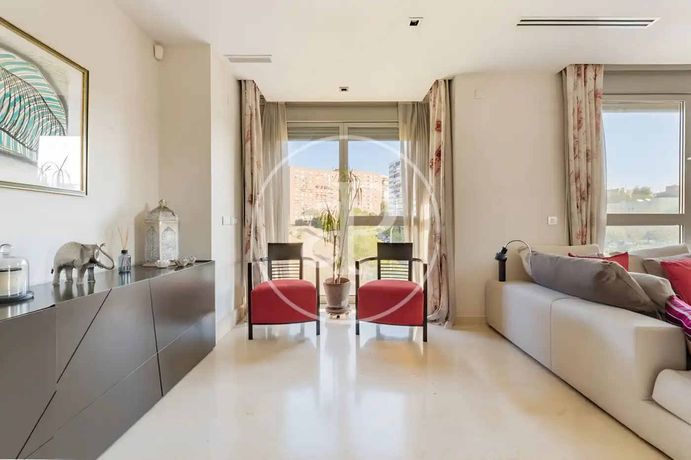 Piso con terraza en venta en C. de Buitrago del Lozoya, imagen 4